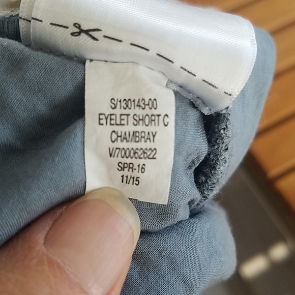 GAP eyelet shorts - Picture 6 of 7